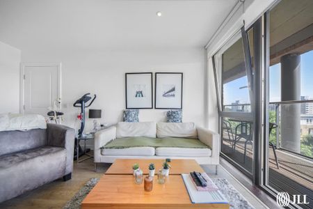 Casson Apartments, Upper North Street E14 - Photo 3