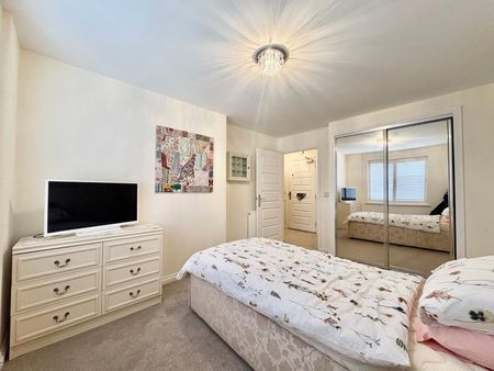 Park Lane, Camberley, Surrey, GU15 - Photo 5