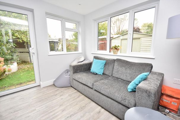 1 bedroom in a house share to rent - Photo 1