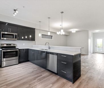 Edmonton Unfurnished townhouse Rental in Hamptons - Spacious UNFURN... - Photo 5