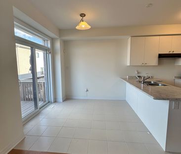 For Lease - 202 Port Crescent, Welland, Ontario - Photo 5