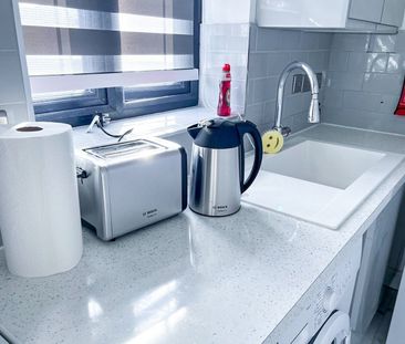 Studio Flat, Woodford Avenue, IG2 - Photo 3