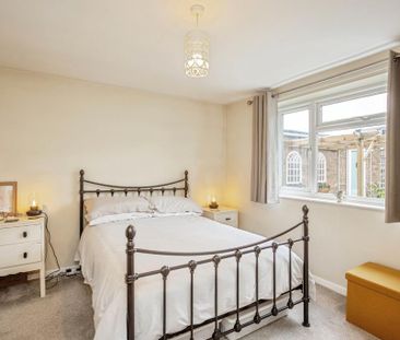 2 bedroom maisonette to rent - Photo 6