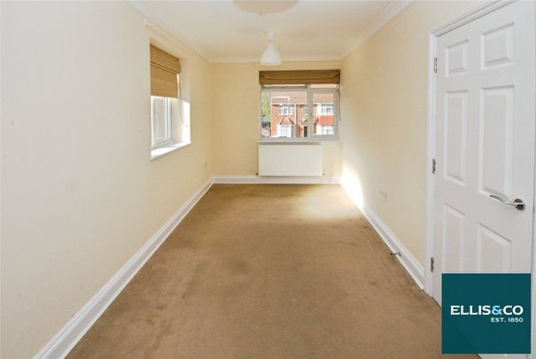 Pennine Drive, NW2, Cricklewood - Photo 1
