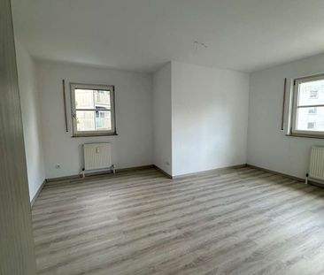 HEGERICH: Großzügige 2-Zimmer-Wohnung in zentrumsnaher Lage! - Foto 2