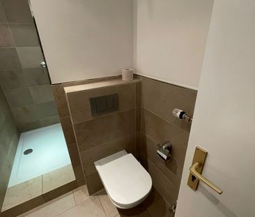 Helle, moderne Single-Wohnung in Bonn Beuel mit Einbauküche - Photo 1