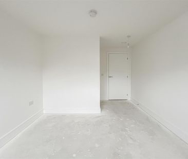 Flat 89. 6 Martin Court, Hastings, TN34 1EF - Photo 2