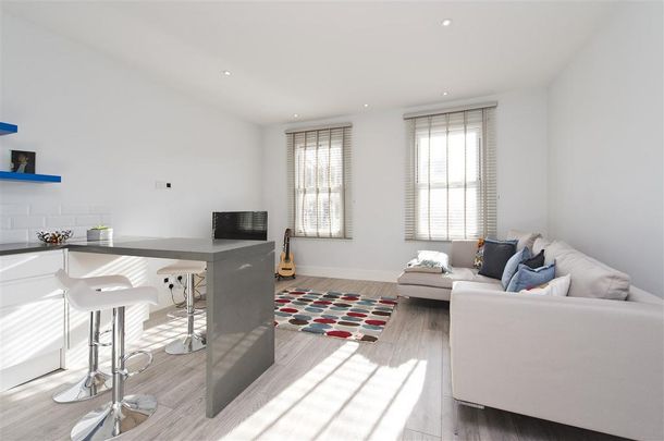 3 bedroom maisonette to rent - Photo 1