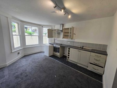 Seafield Road, Hove - Photo 4