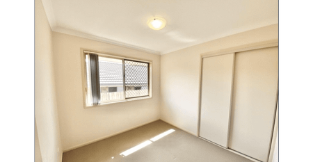 LOADS OF SOLAR POWER TO BRING HOUSEHOLD EXPENSES DOWN - Photo 2