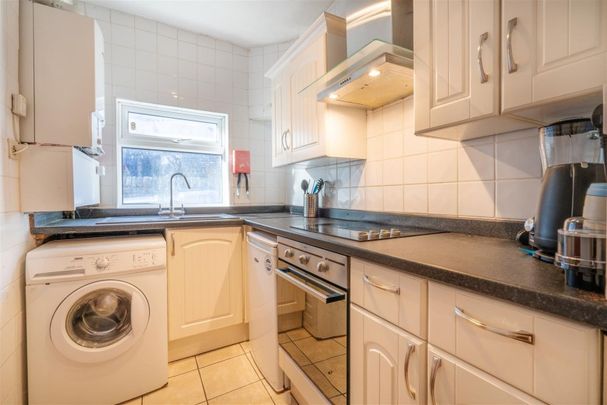 15 Crookes Road, Broomhill, Sheffield - Photo 1