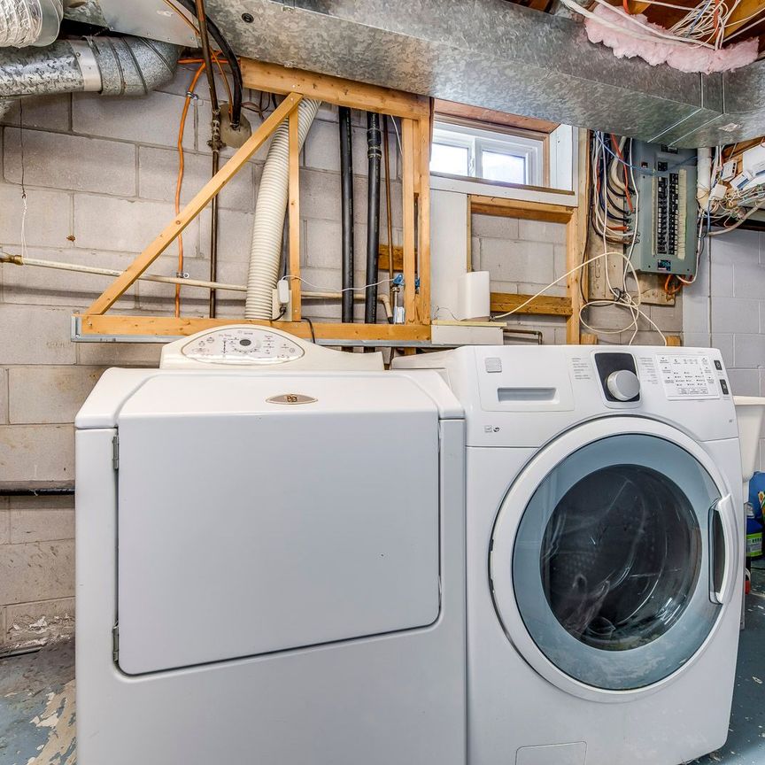 For Lease - 11 Queensbury Drive Unit# Basement, Hamilton, Ontario - Photo 1