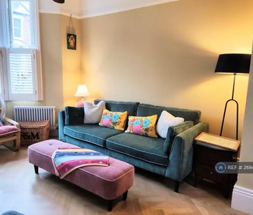 1 bedroom in a house share to rent - Photo 3