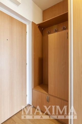 Pronájem bytu 1+kk 36 m2 - Фото 3