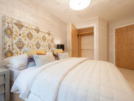 2 bedroom retirement property to rent - Photo 2