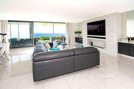 Wharncliffe Road, Highcliffe, Christchurch, Dorset, BH23 - Photo 2