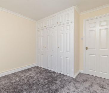 1 bedroom retirement property to rent - Photo 3