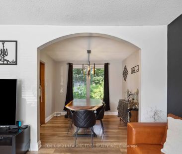 Detached Home For Lease | W9239445 - Photo 4