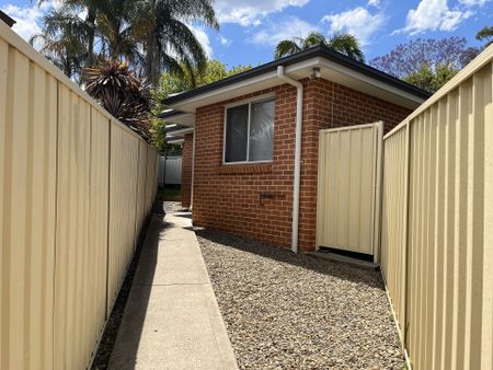 Modern 2 Bedroom Granny Flat - Photo 3