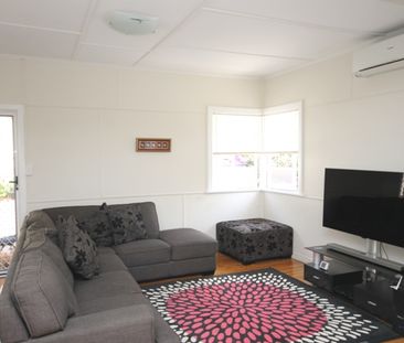 38 Walker Avenue, Morningside QLD 4170 - House For Rent | Domain - Photo 6