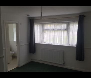 1 Bed Flat, Woodside Court, SO17 - Photo 4