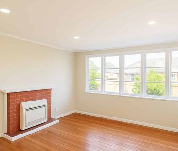 Refurbished home - New carpet and paint throughout - Photo 2