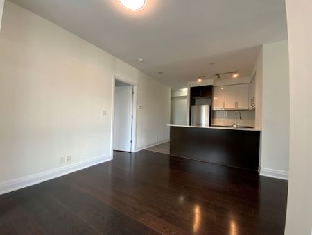 For Lease - 21 Clairtrell Road Unit# 418, Toronto, Ontario - Photo 2