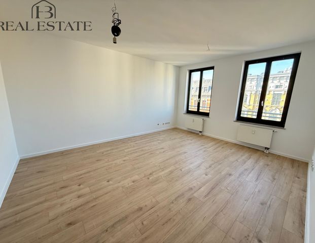 Für Sie in Sanierung! 4-Raum-Wohnung direkt am Hasselbachplatz - Photo 1