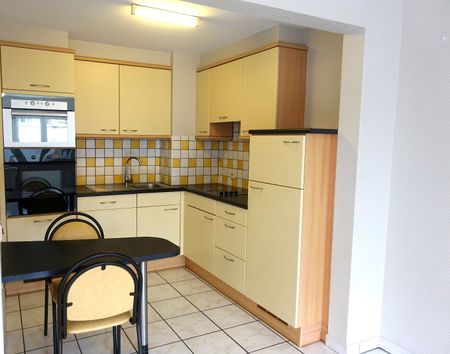 Te huur: appartement met 2 slaapkamers aan de Elisabethlaan in Oostende - Photo 5