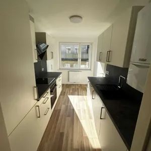 (reserviert) Hochwertige 3 Zimmer Wohnung nahe Yppenplatz - Photo 1
