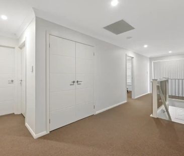 Location, Location! - Photo 3