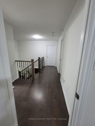 Townhouse For Lease | W8117808 - Photo 4