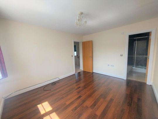 4 bed semi-detached house to rent in Courtlands Drive, Watford, WD17 - Photo 1