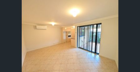 PRIME LOCATION! - Photo 4