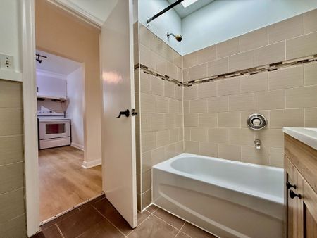 For Lease - 314 Browns Line N/A Unit# Upper, Toronto, Ontario - Photo 2