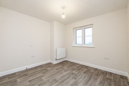 3 bedroom terraced house to rent - Photo 5