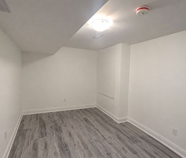 For Lease - 1331 Restivo Lane Unit# Bsmt, Milton, Ontario - Photo 4