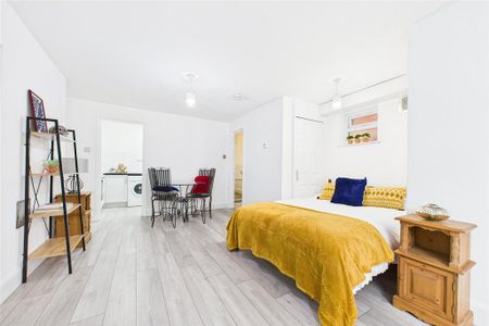 Studio to rent - Photo 5