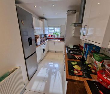 House share to rent - Photo 3