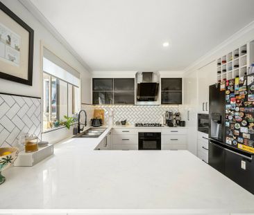 Low Maintenance Living. - Photo 1