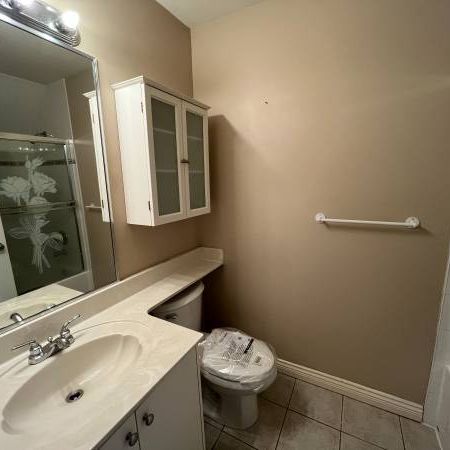 Basement Suite in Fraserview offering 2 bedrooms and 1 full bathrooms - Photo 4