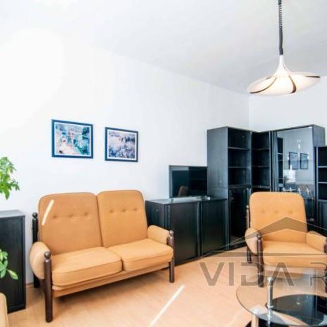 2-izbový byt s balkónom v obľúbenej lokalite sídliska Juh v Pezinku - Fotografia 1