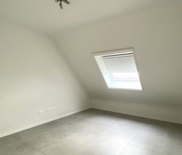 Modern dakappartement gelegen in het centrum - Photo 2