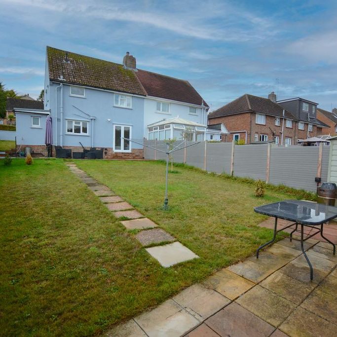 4 bedroom semi-detached house to rent - Photo 1