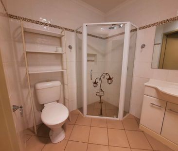 3 BEDROOM, 2 BATHROOM HOUSE IN LARAPINTA ON QUIET STREET - Photo 2