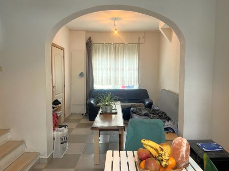 Woning met 3 slaapkamers en koer. - Photo 3