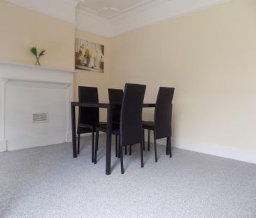 4 bedroom terraced house to rent - Photo 3