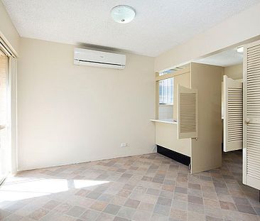 1/36 Galway Street, Greenslopes. - Photo 4