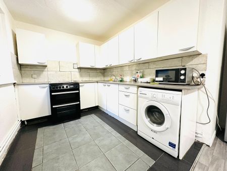 RM1 British Street | Mile End | London | E3 4LZ - Photo 2