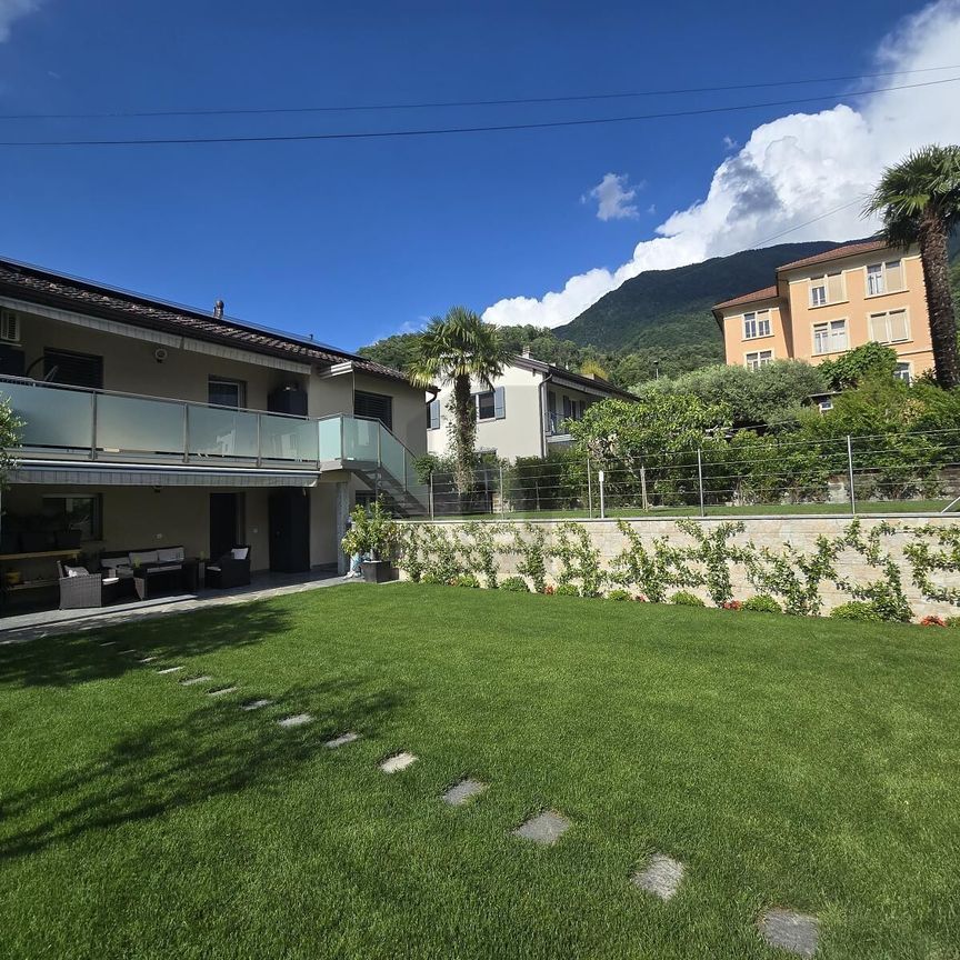 SOLEGGIATO E TRANQUILLO CON GIARDINO - Foto 1